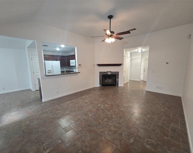 103 Hummingbird Ct - Photo Thumbnail 1