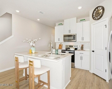 3608 York Lane - Photo Thumbnail 4