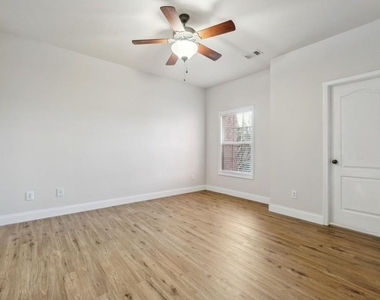 3808 Fairhill Point - Photo Thumbnail 26