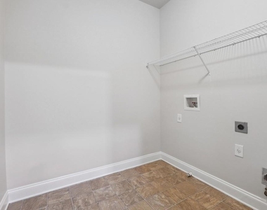 3808 Fairhill Point - Photo Thumbnail 34