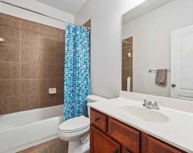 3808 Fairhill Point - Photo Thumbnail 30