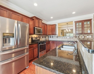 3808 Fairhill Point - Photo Thumbnail 8