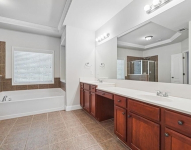 3808 Fairhill Point - Photo Thumbnail 23