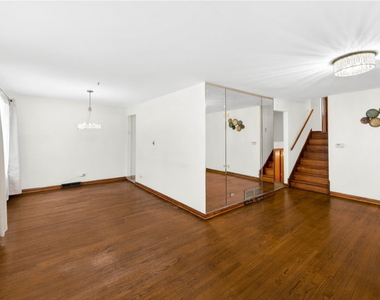 7218 W 110th Place - Photo Thumbnail 1