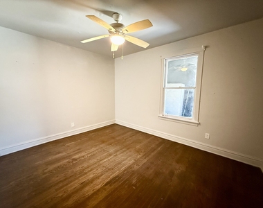 2602 W 47th Street - Photo Thumbnail 15