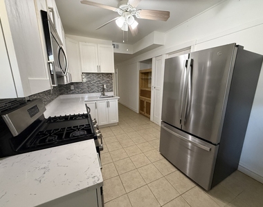 2602 W 47th Street - Photo Thumbnail 4
