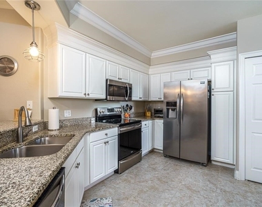 9667 Hemingway Lane - Photo Thumbnail 7