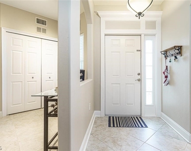 9667 Hemingway Lane - Photo Thumbnail 2
