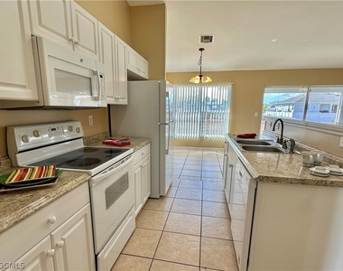 2015 Xelda Avenue N - Photo Thumbnail 6