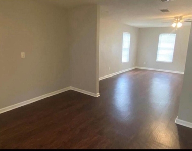 314 New Mexico Street - Photo Thumbnail 2