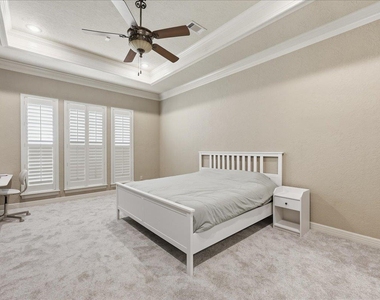 6470 Claybourn Drive Drive - Photo Thumbnail 12