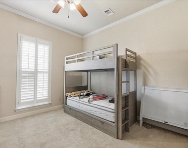 6470 Claybourn Drive Drive - Photo Thumbnail 19