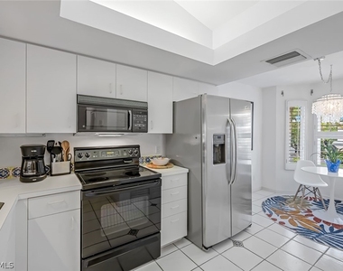 433 2nd Street S - Photo Thumbnail 16