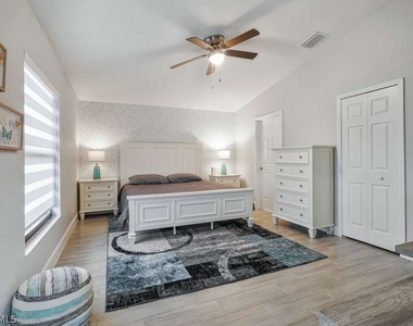 3911 Nw 40th Lane - Photo Thumbnail 6