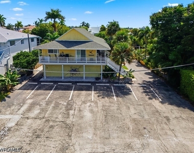1360 Chesapeake Avenue - Photo Thumbnail 30