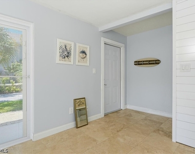 1360 Chesapeake Avenue - Photo Thumbnail 24