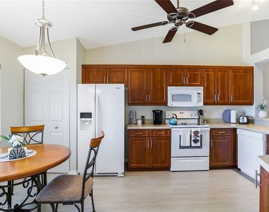 9022 Michael Circle - Photo Thumbnail 11