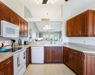 9022 Michael Circle - Photo Thumbnail 12