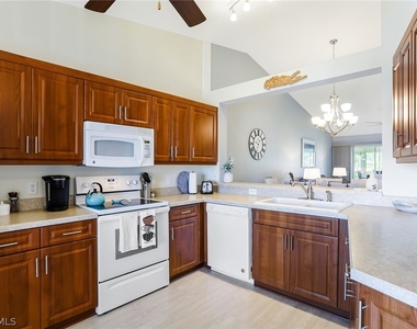 9022 Michael Circle - Photo Thumbnail 21