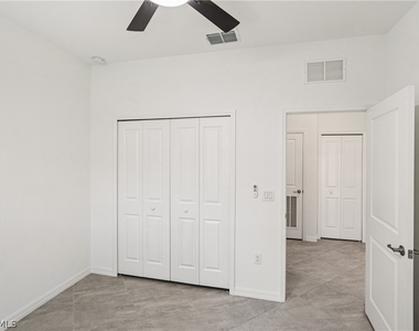 1751 Alameda Drive - Photo Thumbnail 10