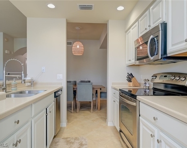 10317 Heritage Bay Boulevard - Photo Thumbnail 3