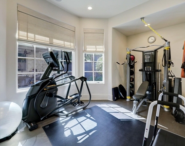 5610 Lynbrook Drive - Photo Thumbnail 21
