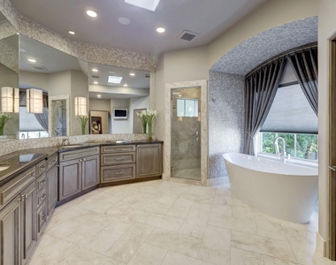 5610 Lynbrook Drive - Photo Thumbnail 29