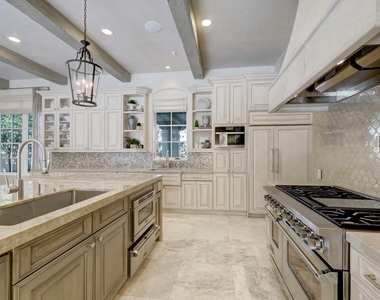 5610 Lynbrook Drive - Photo Thumbnail 14