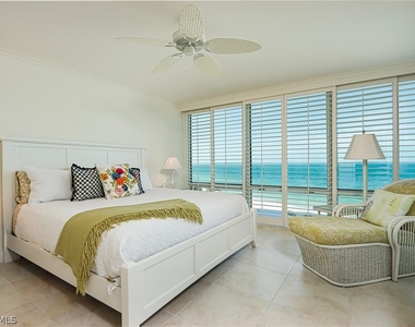 4651 Gulf Shore Boulevard N - Photo Thumbnail 11