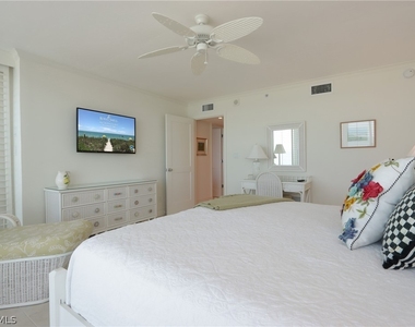4651 Gulf Shore Boulevard N - Photo Thumbnail 12