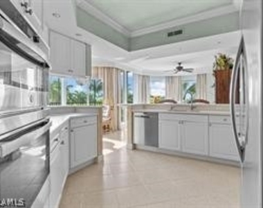 1060 Borghese Lane - Photo Thumbnail 4