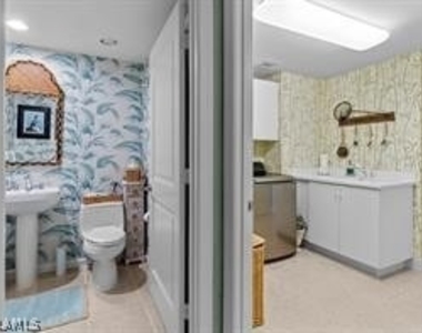 1060 Borghese Lane - Photo Thumbnail 9