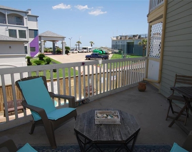 6300 Seawall Boulevard - Photo Thumbnail 12
