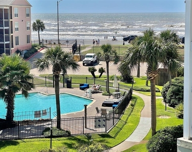6300 Seawall Boulevard - Photo Thumbnail 19
