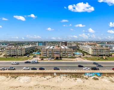 6300 Seawall Boulevard - Photo Thumbnail 3