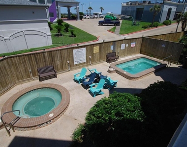 6300 Seawall Boulevard - Photo Thumbnail 13