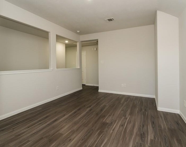 5818 Long Arbor Lane - Photo Thumbnail 3