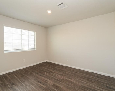 5818 Long Arbor Lane - Photo Thumbnail 12