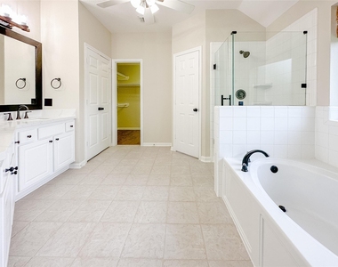 11922 Hueco Tanks Drive - Photo Thumbnail 12