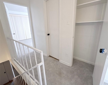 5625 Antoine Drive - Photo Thumbnail 1