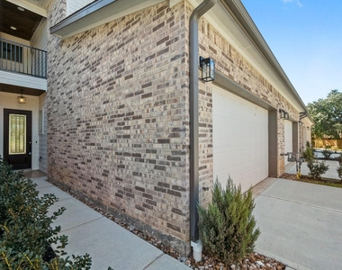 14822 Spica Court - Photo Thumbnail 3