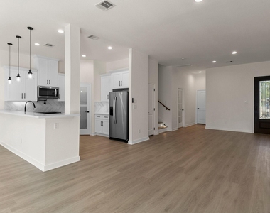 14822 Spica Court - Photo Thumbnail 18