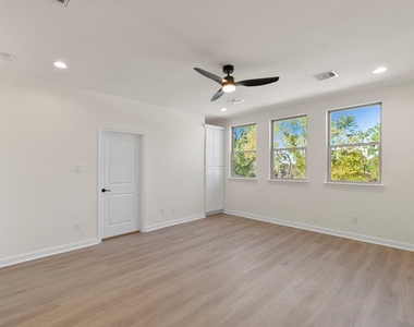 14822 Spica Court - Photo Thumbnail 22