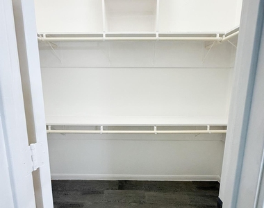 3348 Reeves Street - Photo Thumbnail 5