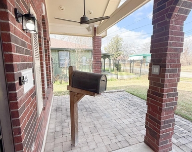 3348 Reeves Street - Photo Thumbnail 2
