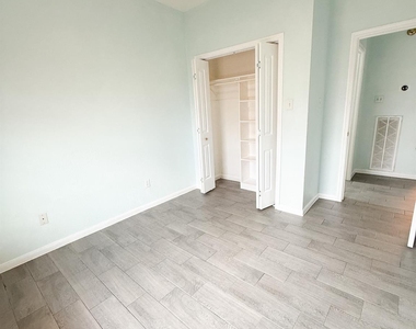 3348 Reeves Street - Photo Thumbnail 7