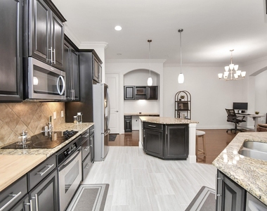 2120 Kipling Street - Photo Thumbnail 8