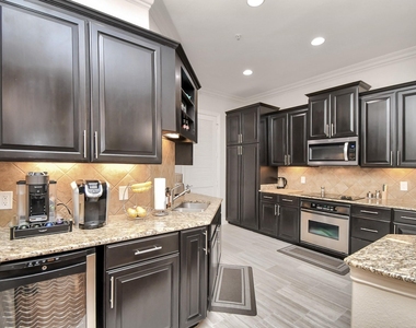 2120 Kipling Street - Photo Thumbnail 4