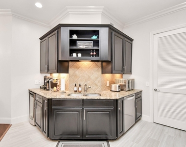 2120 Kipling Street - Photo Thumbnail 6