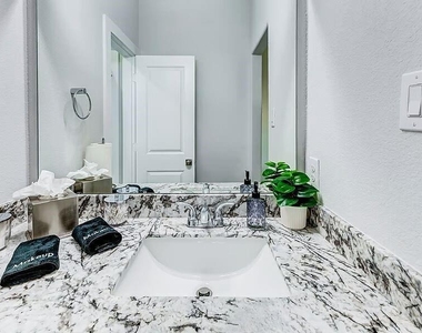 4677 Bellfort Street - Photo Thumbnail 14